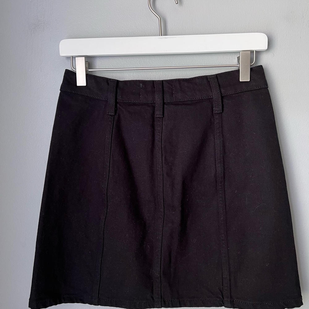 Reformation Chrissy Black Denim Skirt NWT 2 Button Down - Picture 5 of 6
